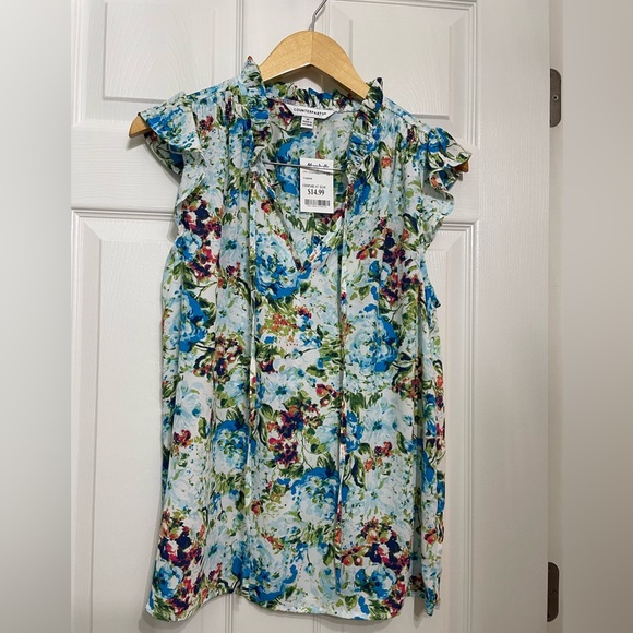 Floral sleeveless top - Picture 1 of 3